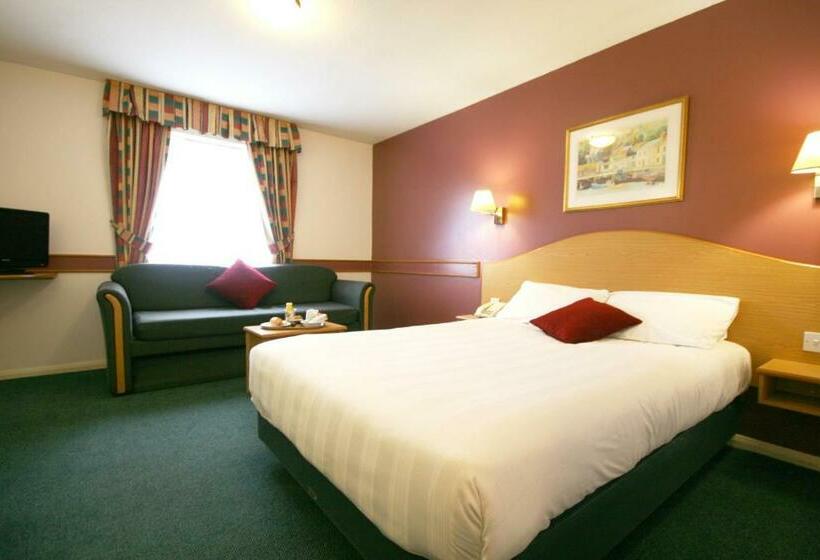 Семейный Номер, Ramada London South Mimms