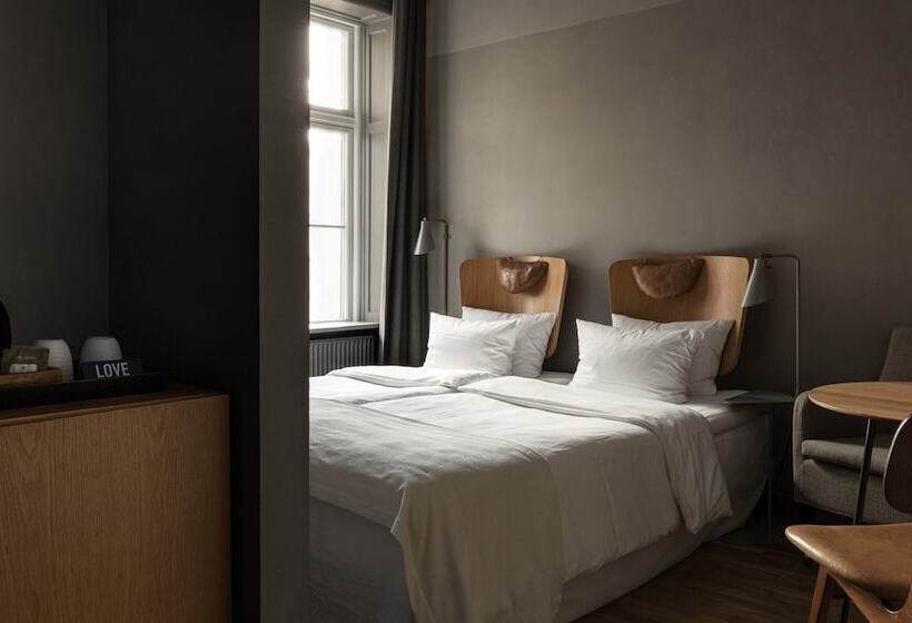 اتاق عادی, Sp34