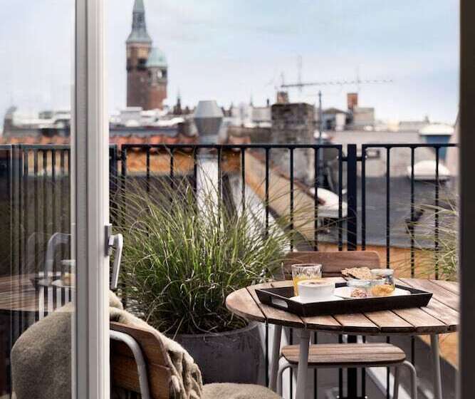 سوئیت با بالکن, Sp34