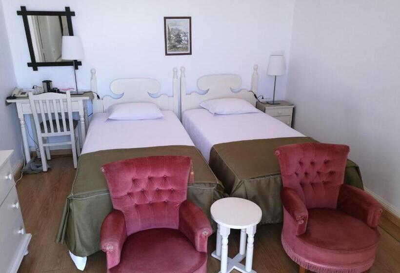 스탠다드 발코니 룸 바다 전망, Pensao Residencial Vila Teresinha