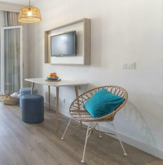 Апартаменты Superior 1 Спальня, Fergus Club Carema Splash