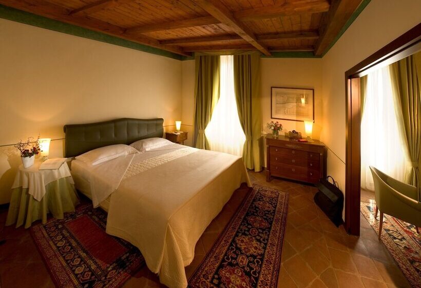 스위트, Albergo Dell Agenzia
