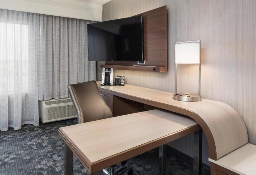 اتاق لوکس, Courtyard By Marriott Toronto Vaughan