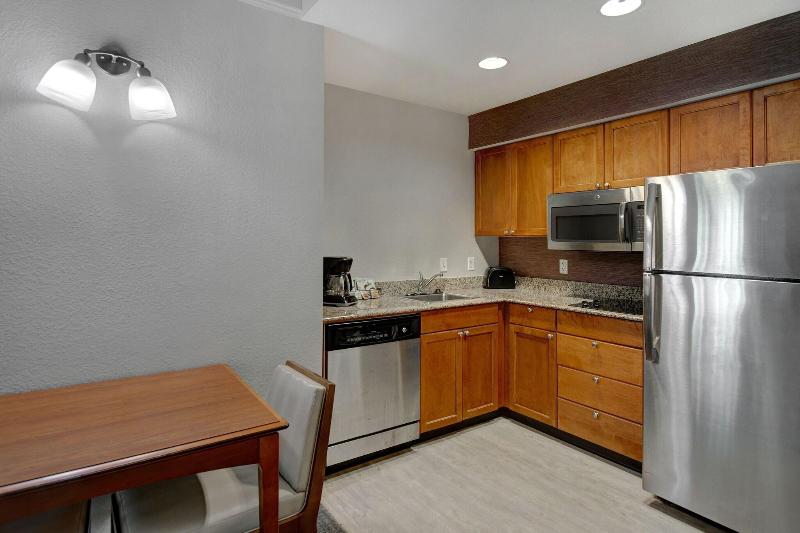 스탠다드 스튜디오 킹침대, Residence Inn By Marriott Morgantown Medical Center Area