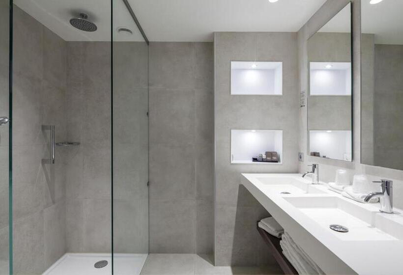 Четырехместный Номер Superior, Van Der Valk Hotel Hengelo