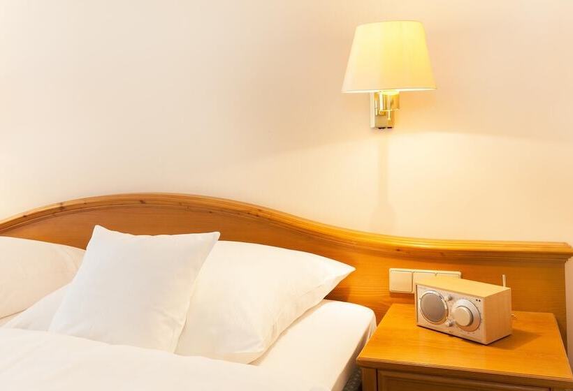 Номер Комфорт, Landgasthof Hotel Hirsch