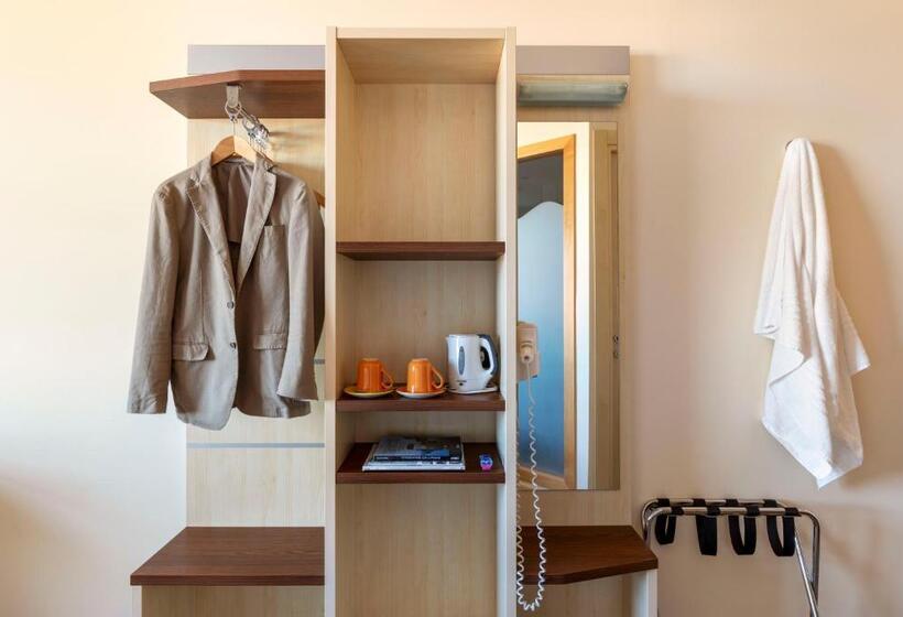 Номер Стандарт, B&b Hotel Cherasco Langhe