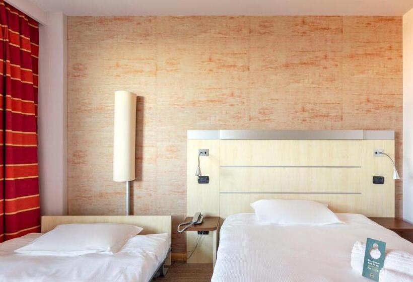 Номер Стандарт Адаптированный для Инвалидов, B&b Hotel Cherasco Langhe