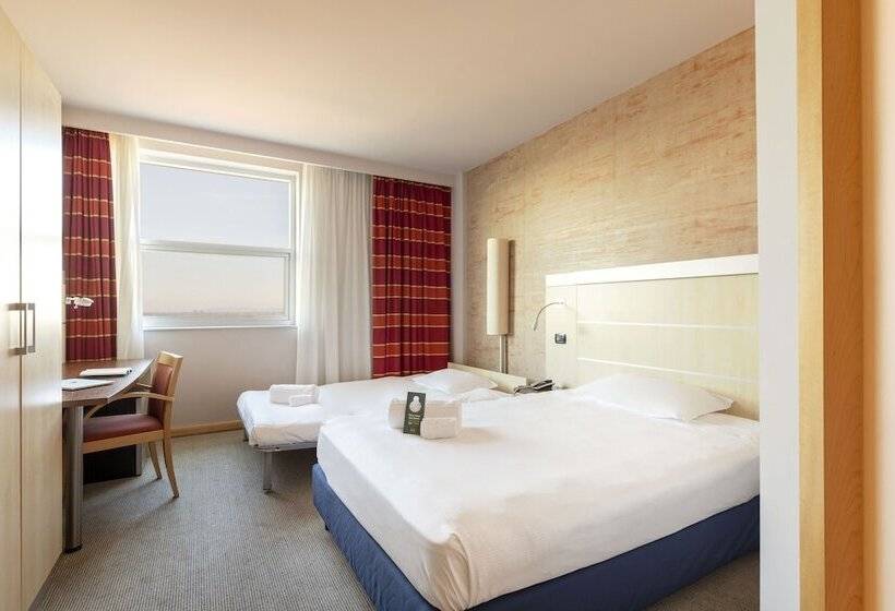 Номер Стандарт Адаптированный для Инвалидов, B&b Hotel Cherasco Langhe