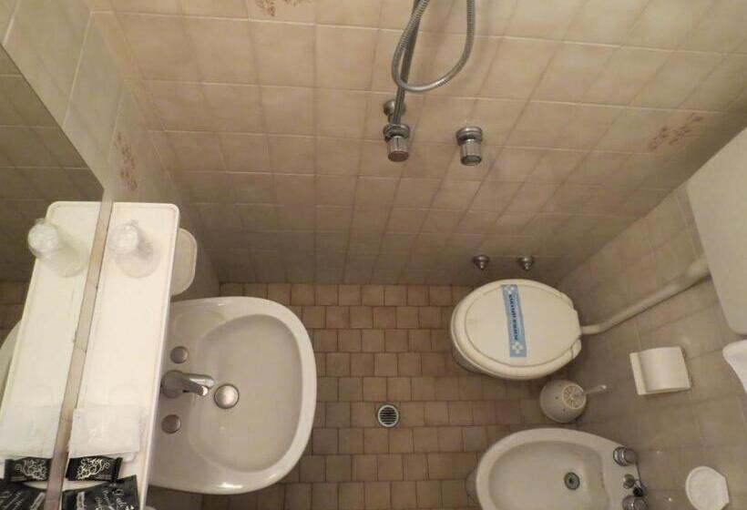 Habitación Triple Economy, Gemini