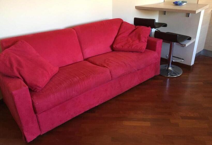 استودیوی استاندارد, Le Tre Stazioni