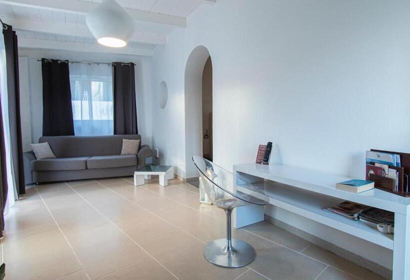 Полулюкс Одноместный с Террасой, Marina 10 Design Hotel & Spa