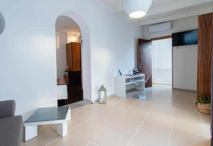 Полулюкс Одноместный с Террасой, Marina 10 Design Hotel & Spa