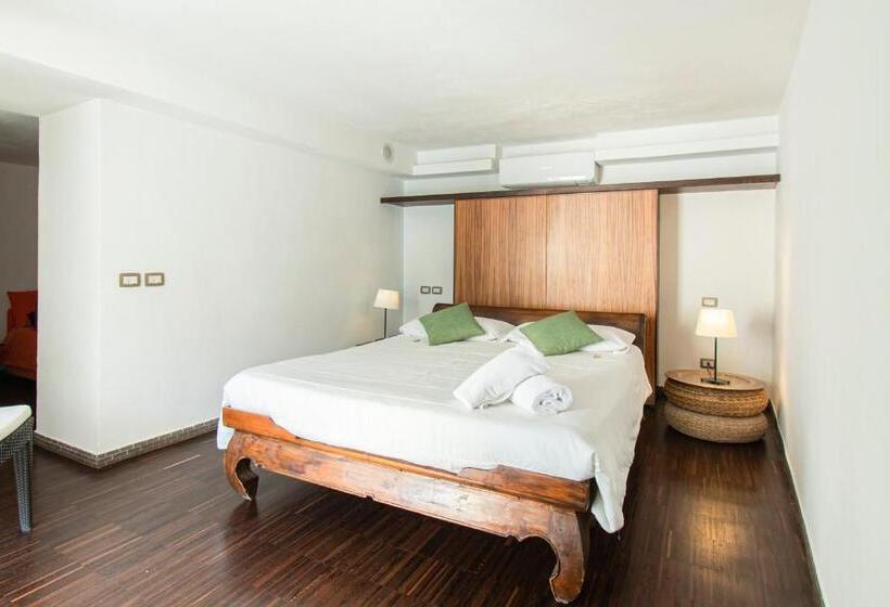 Четырехместный Номер Классик, Marina 10 Design Hotel & Spa