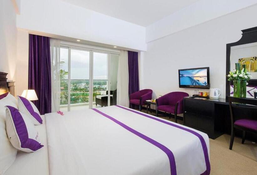 Deluxe room with river view, Ttc Hotel   Can Tho