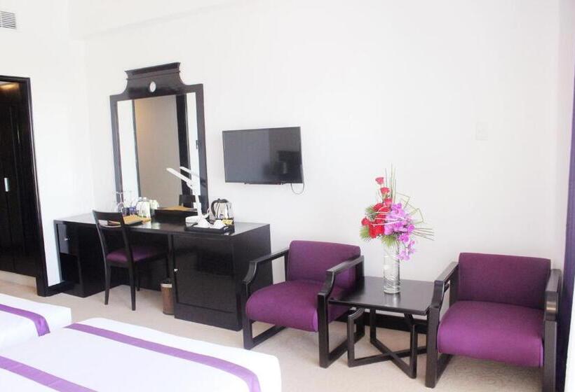Deluxe room with river view, Ttc Hotel   Can Tho