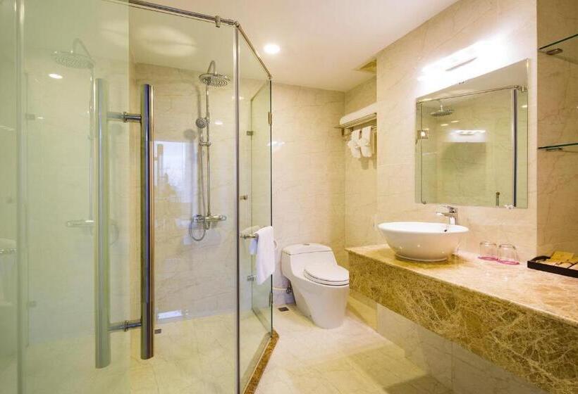 デラックストリプルルーム, Ttc Hotel   Can Tho