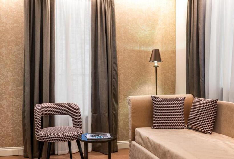 Junior Suite com Balcao, Acca Hotel