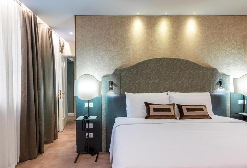 Junior Suite com Balcao, Acca Hotel