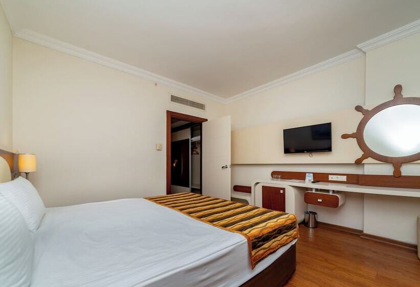 اتاق خانوادگی, Transatlantik Hotel & Spa