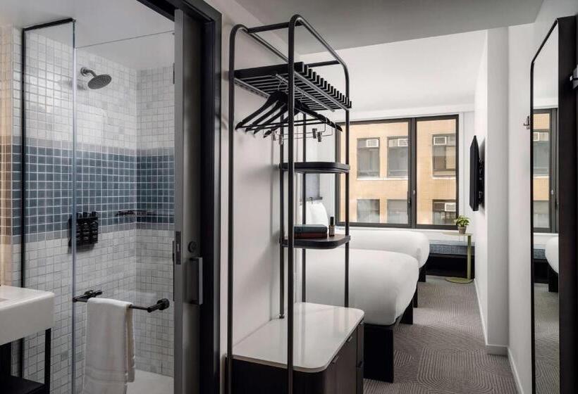 带2个双人床的标准工作室, Arlo Midtown