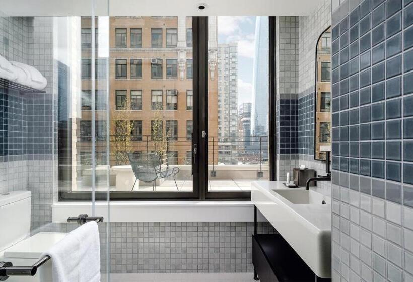 带2个双人床的标准工作室, Arlo Midtown