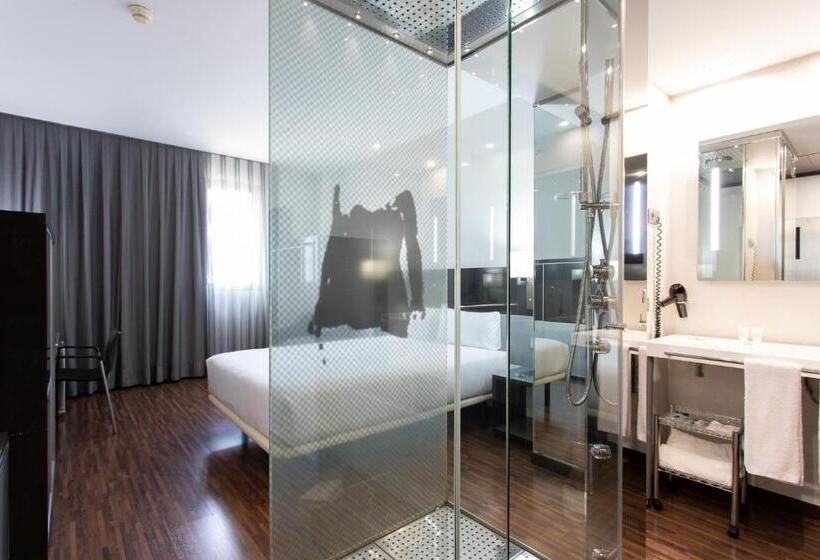 스탠다드 룸, Ciudad De Mostoles