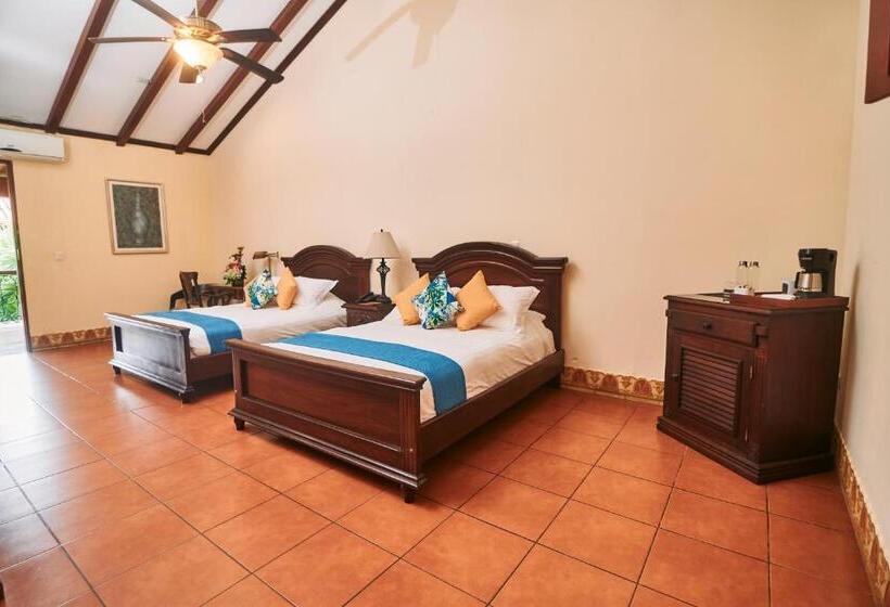 اتاق سوپریور, Plaza Colon   Granada Nicaragua
