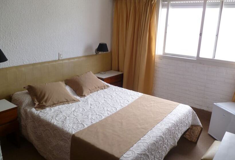 Номер Стандарт, Punta Del Este Shelton