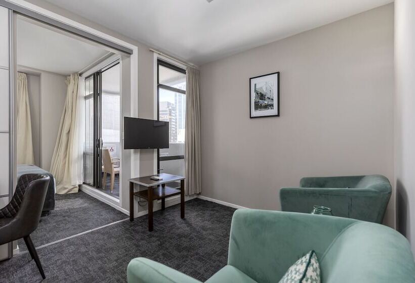 Апартаменты 1 Спальня, Quest On Queen Serviced Apartments