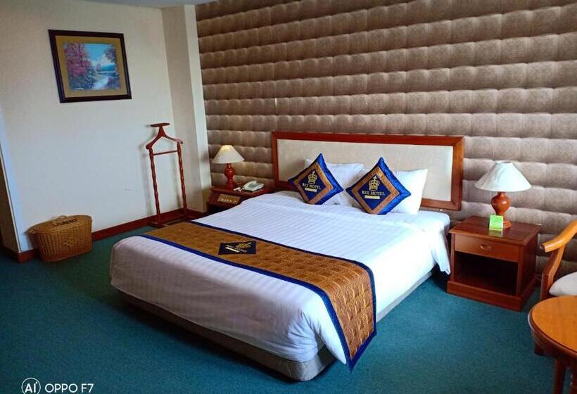 اتاق سوپریور با چشم‌انداز شهر, Rex Hotel Vung Tau