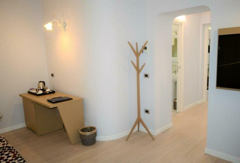 Люкс, Les 7 Suites Erica