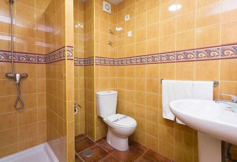 Четырехместный Номер Стандарт, Hostal Sol Y Miel
