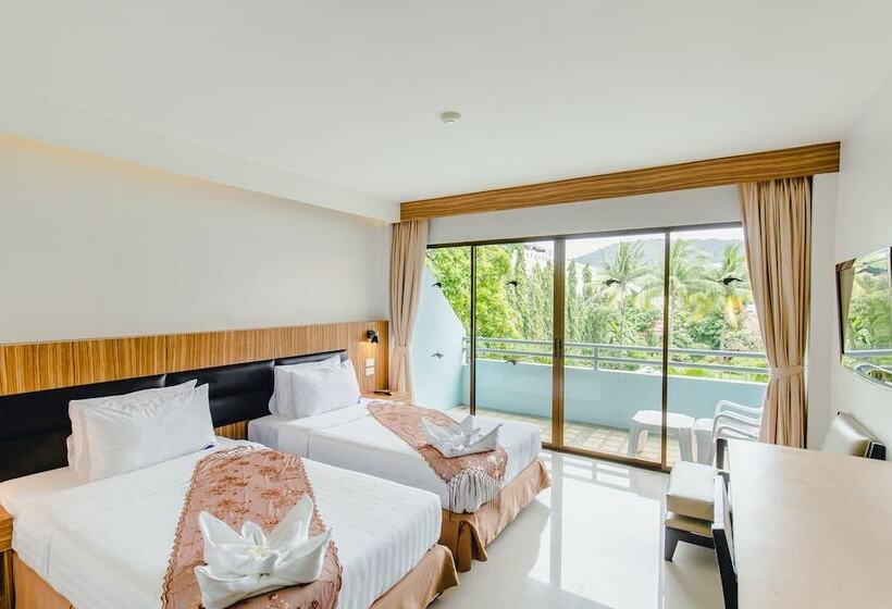 수피리어 룸 풀장 전망, Karon Whale Resort