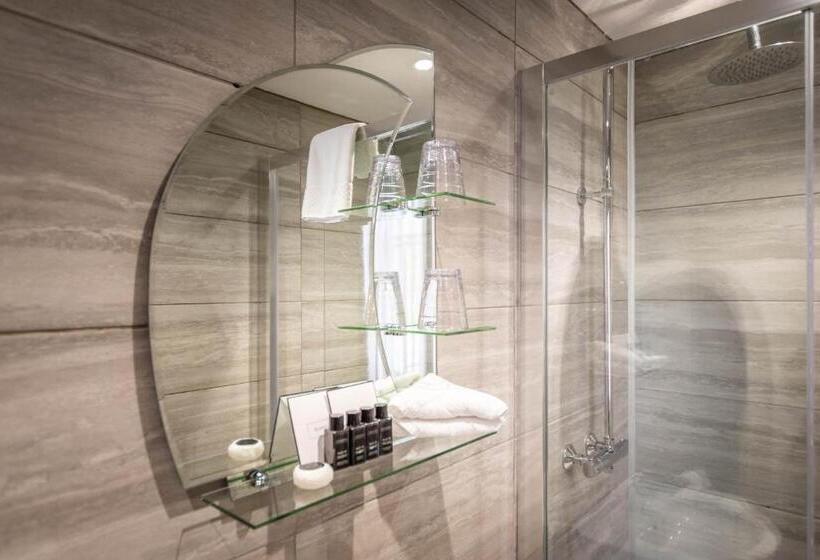 Номер Стандарт, Skeabost House