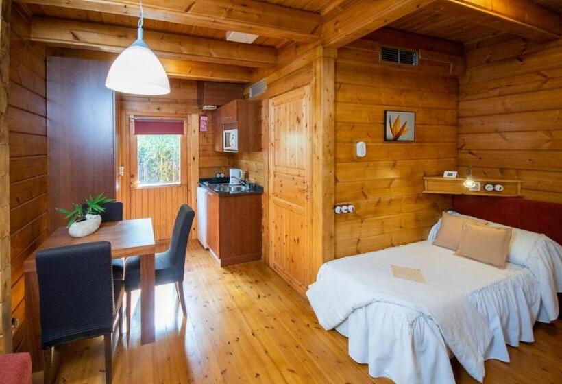 Номер Стандарт Адаптированный для Инвалидов, Somlom   Eco Friendly Montseny