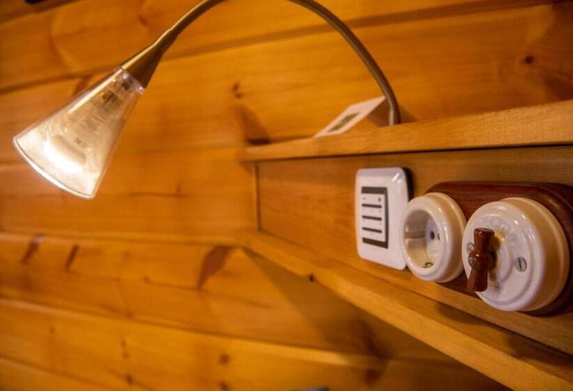 Номер Стандарт Адаптированный для Инвалидов, Somlom   Eco Friendly Montseny