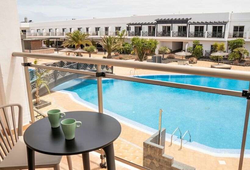 Номер Premium Вид на Бассейн, Coral Cotillo Beach
