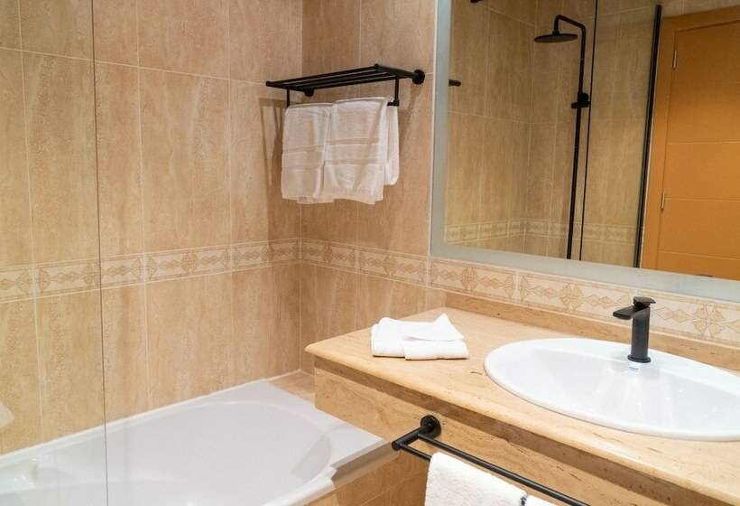 Номер Premium Вид на Бассейн, Coral Cotillo Beach