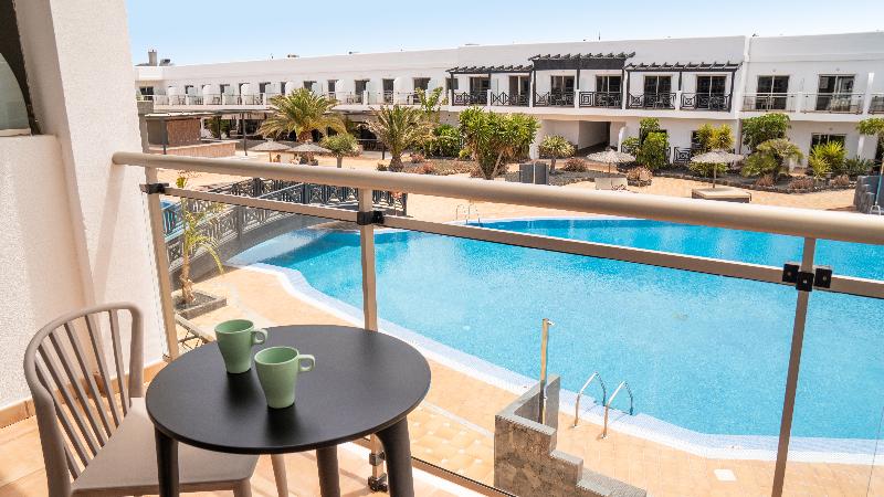 Номер Стандарт Вид на Бассейн, Coral Cotillo Beach