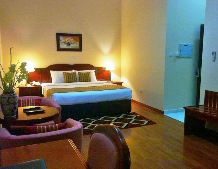 高级三人间, Fortune Hotel Deira
