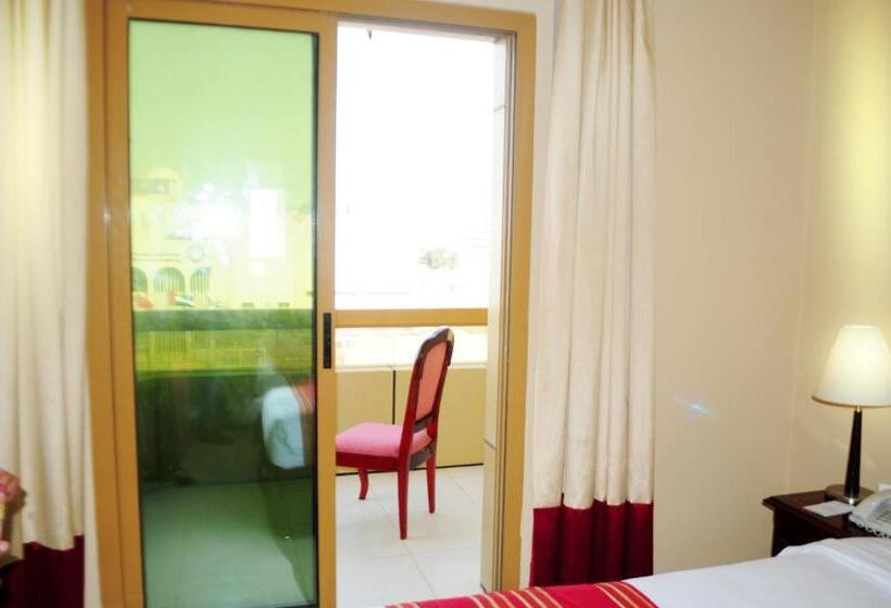 高级三人间, Fortune Hotel Deira