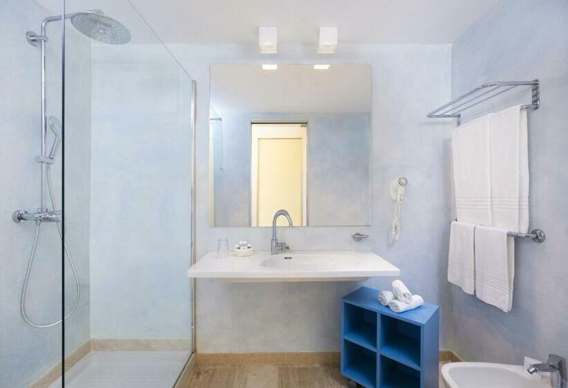 غرفة عائلية, Tirreno Resort