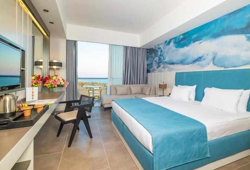 اتاق استاندارد با چشم‌انداز دریا, Crystal Centro Resort  Ultimate All Inclusive