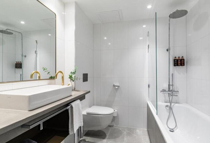 غرفة ديلوكس, Clarion Hotel Gillet