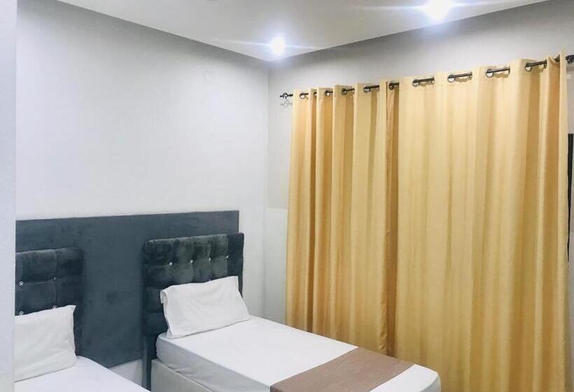 اتاق استاندارد, 40 40 Accommodation