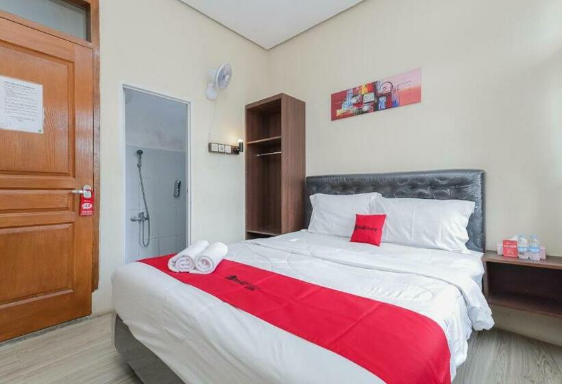 Номер Стандарт, Reddoorz At Wr Supratman Batu