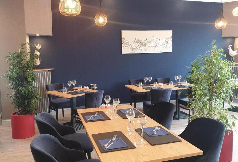 Номер Стандарт, Logis Loire Hotel   Les Cocottes Restaurant