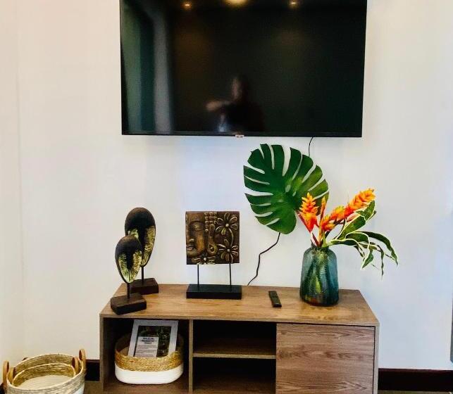Апартаменты 2 Спальни, Pacific Edge Eco Lodge