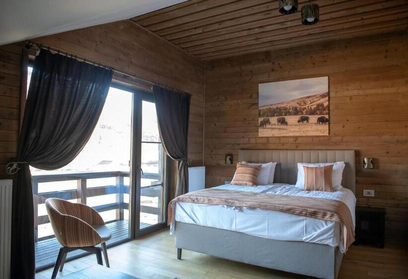 Полулюкс, Maggie's Ranch